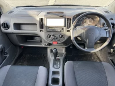 Mitsubishi LANCER VAN