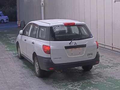 Mitsubishi LANCER VAN