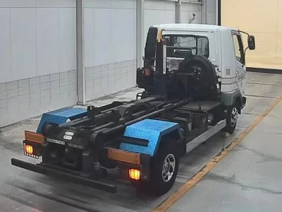 Mitsubishi FUSO FIGHTER