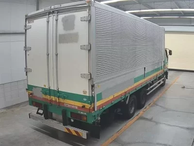 Mitsubishi FUSO FIGHTER