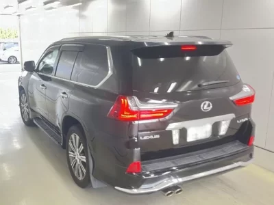 Lexus LX