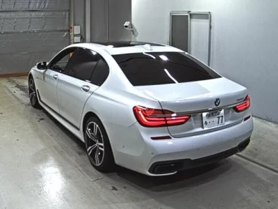 BMW 7-Series