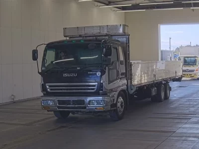 Isuzu GIGA