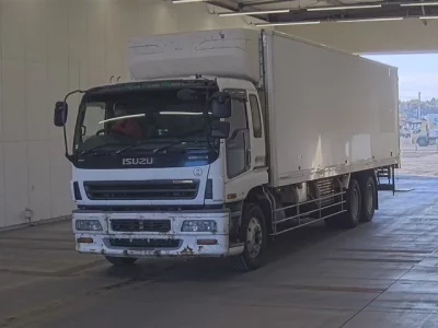 Isuzu GIGA