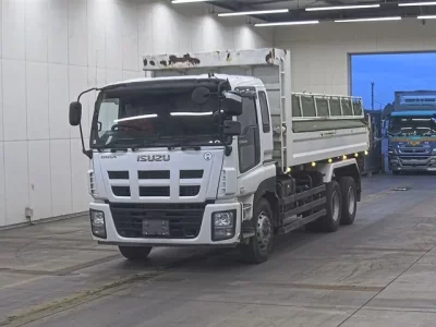 Isuzu GIGA