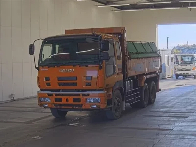 Isuzu GIGA