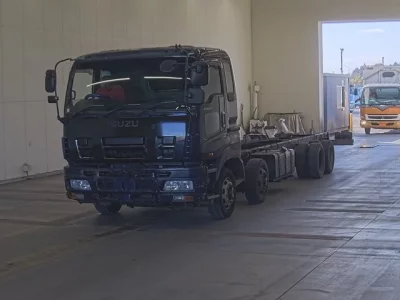 Isuzu GIGA