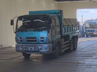 Isuzu GIGA