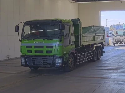 Isuzu GIGA