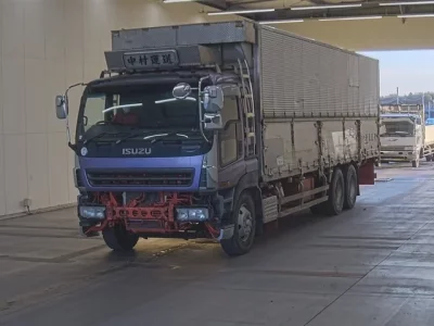 Isuzu GIGA