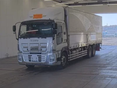 Isuzu GIGA