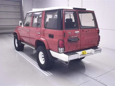 Toyota LAND CRUISER PRADO