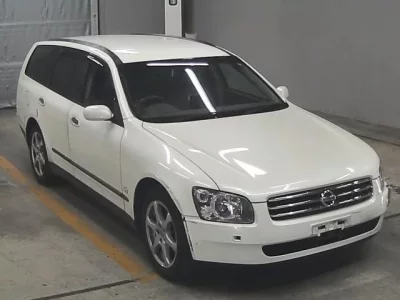 Nissan STAGEA