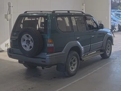Toyota LAND CRUISER PRADO