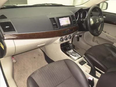 Mitsubishi GALANT FORTIS