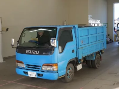 Isuzu ELF