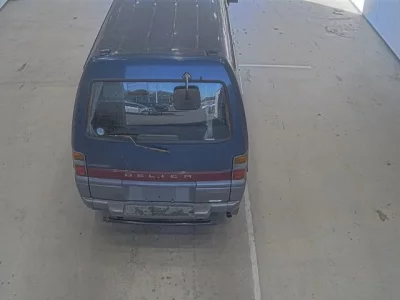 Mitsubishi DELICA WAGON