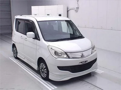 Mitsubishi DELICA D2