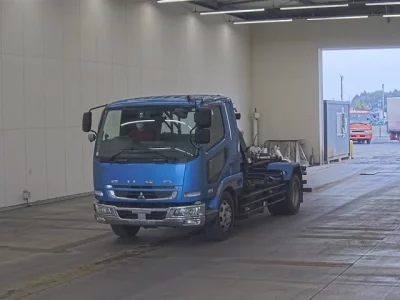 Mitsubishi FUSO FIGHTER