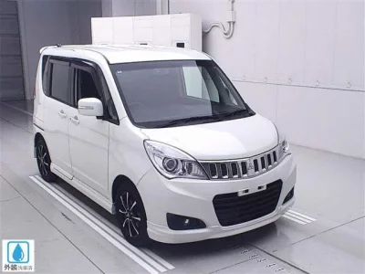 Mitsubishi DELICA D2