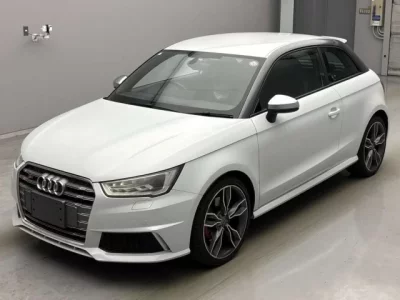 Audi S1