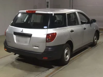 Mitsubishi LANCER VAN