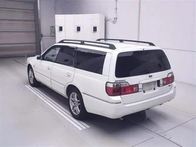 Nissan STAGEA