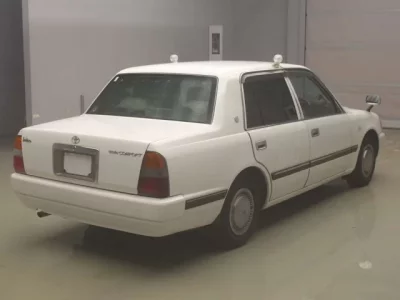 Toyota CROWN COMFORT