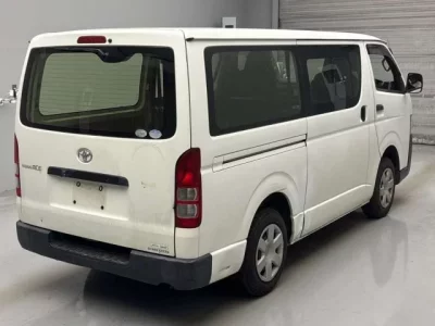 Toyota REGIUS ACE VAN