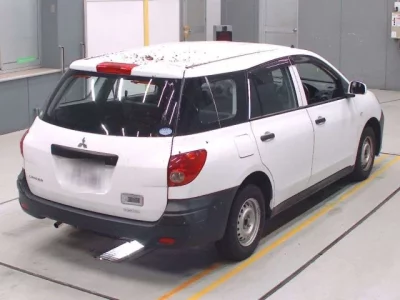 Mitsubishi LANCER VAN