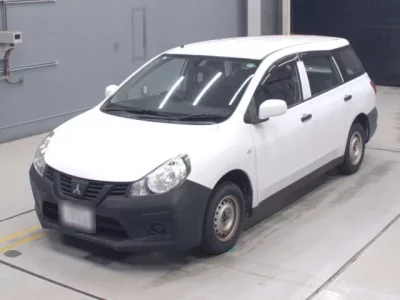 Mitsubishi LANCER VAN