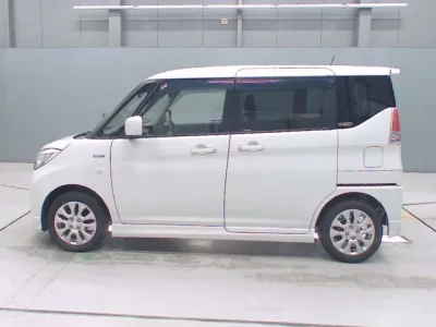 Mitsubishi DELICA D2