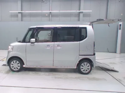 Honda N BOX PLUS