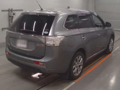 Mitsubishi OUTLANDER PHEV