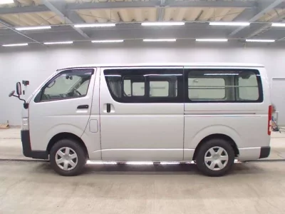 Toyota REGIUS ACE VAN