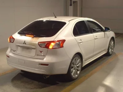 Mitsubishi GALANT FORTIS