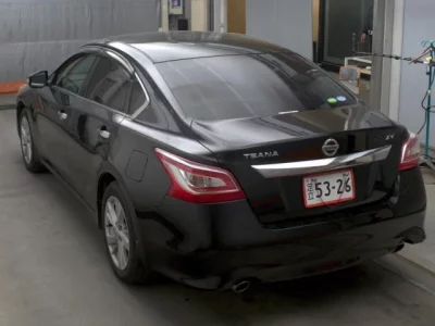 Nissan TEANA