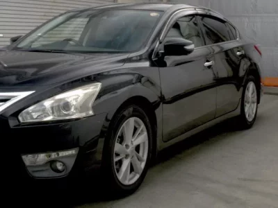 Nissan TEANA