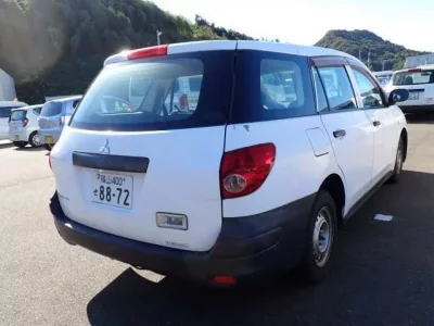 Mitsubishi LANCER VAN