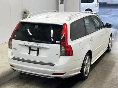 Volvo V50