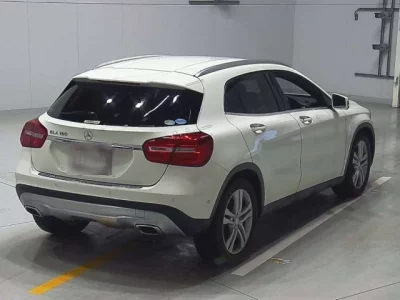 Mercedes-Benz GLA CLASS