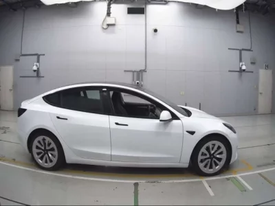 Tesla MODEL3