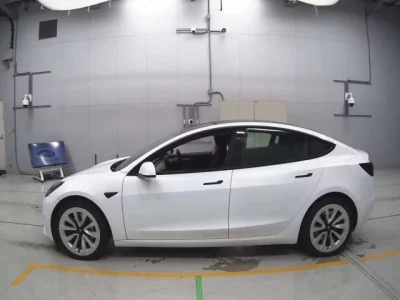 Tesla MODEL3