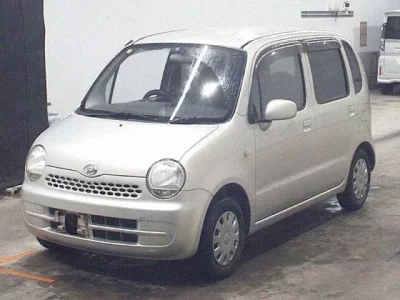 Daihatsu MOVE LATTE