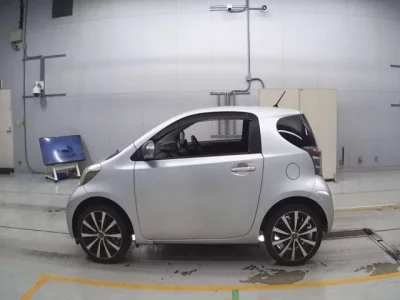 Toyota IQ