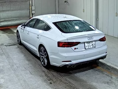 Audi S5