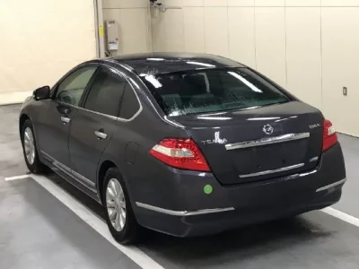 Nissan TEANA