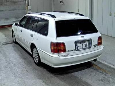 Toyota CROWN ESTATE