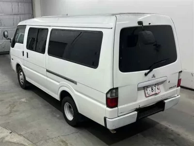 Mitsubishi DELICA