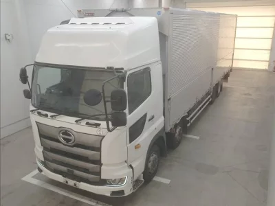 Hino TRUCK